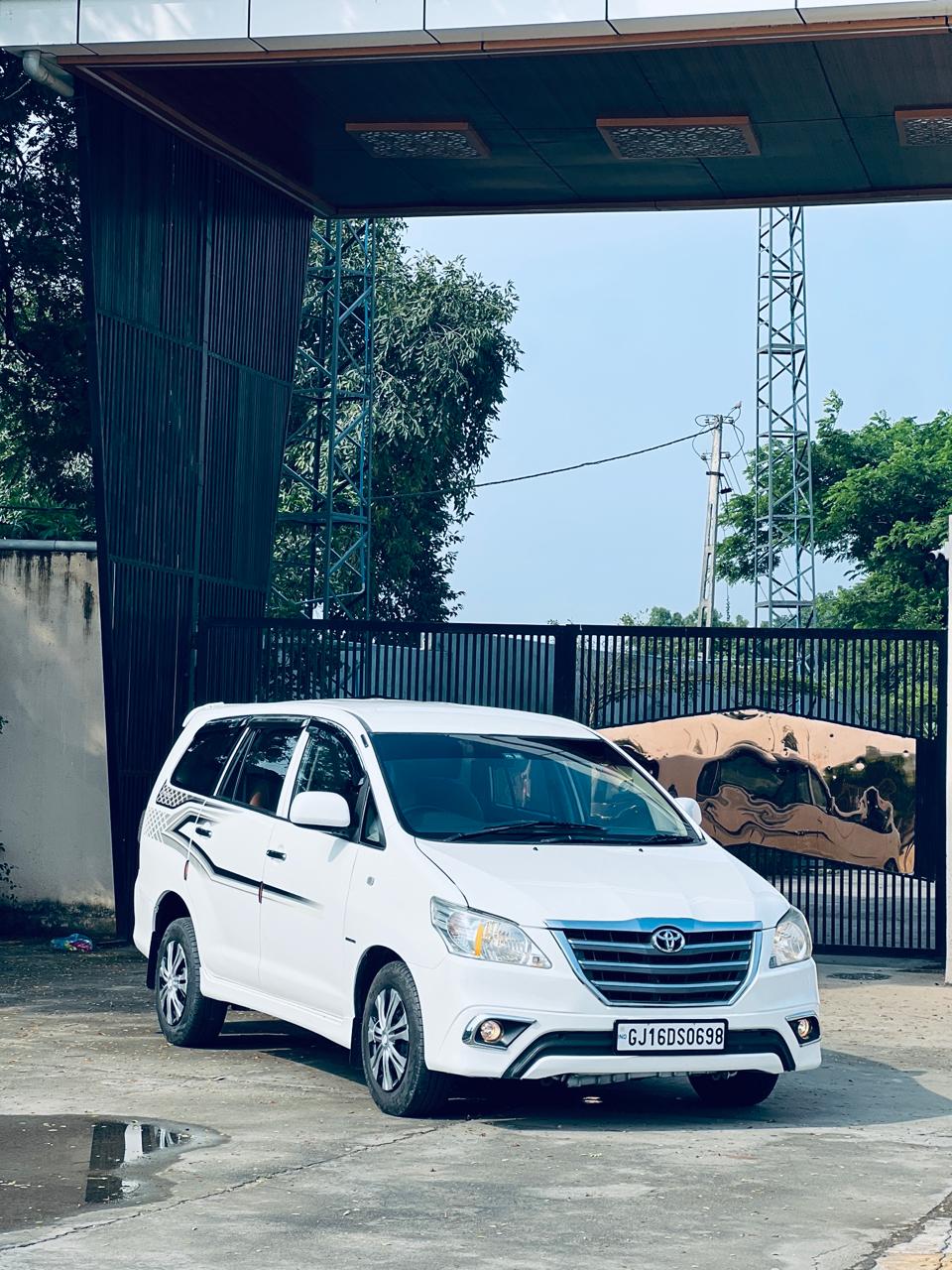Car GJ16DS0698